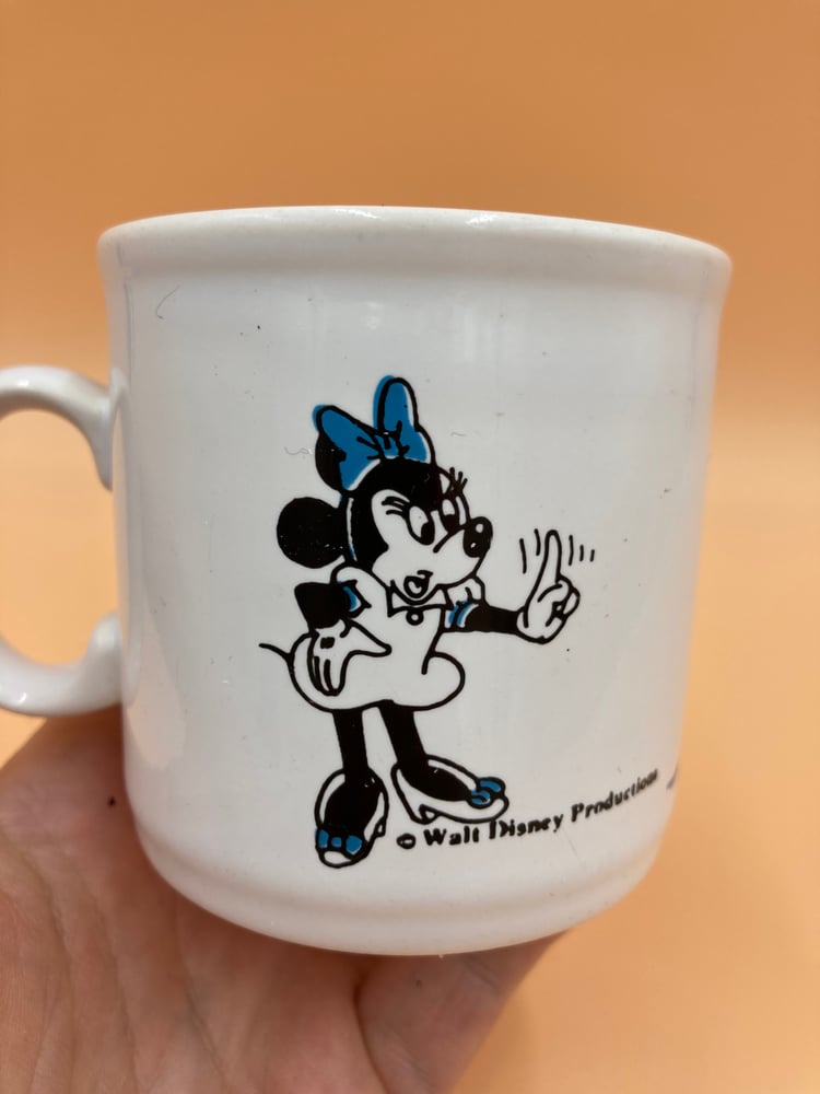 Image of Vintage Donald Duck mug.