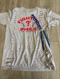 Large Phillies lace destroyed
