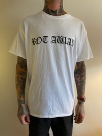 ‘ROT AWAY’ Tshirt