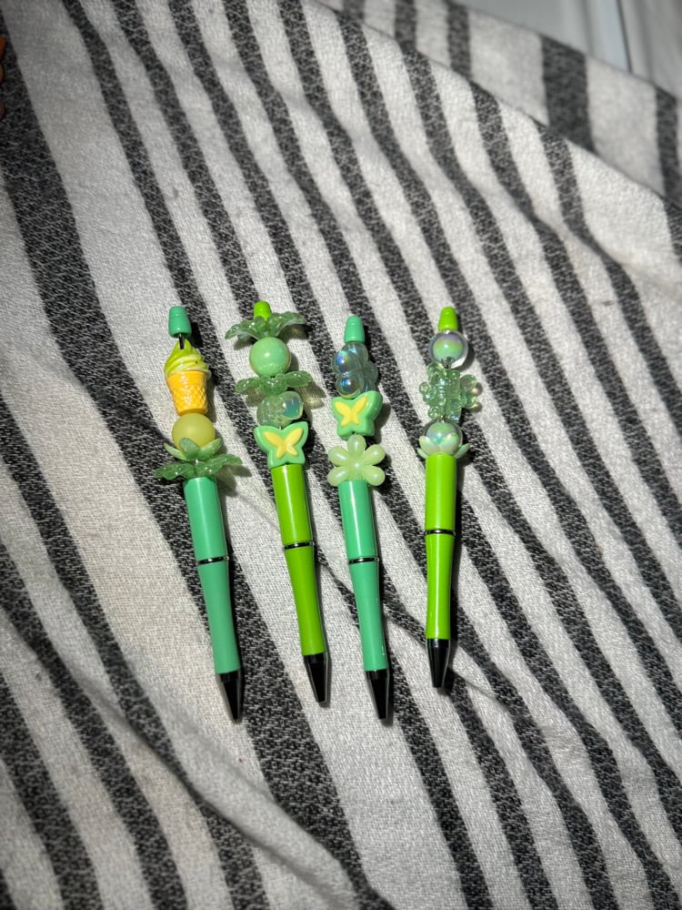 Image of Beaded Pens w Charms (spring/summer)