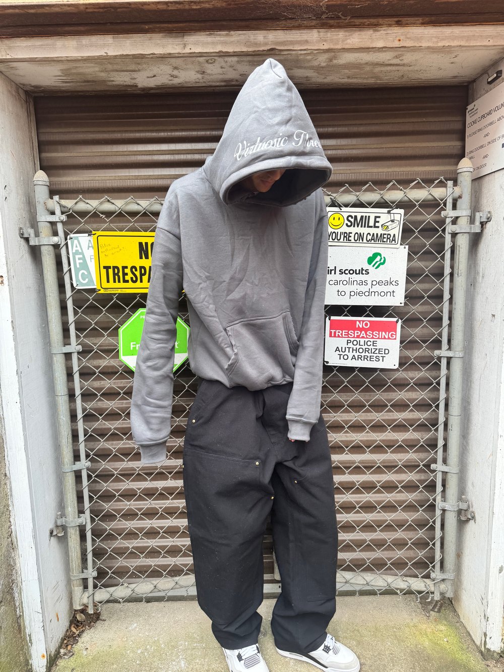 V1(GREY)