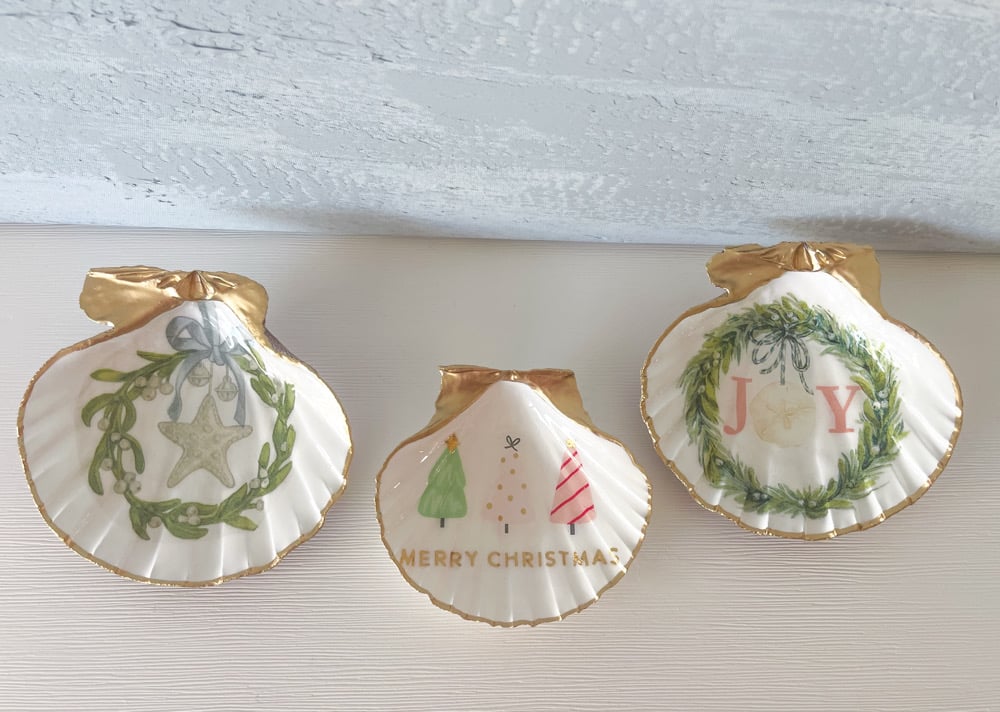Image of Merry Christmas | Medium Trinket Shell