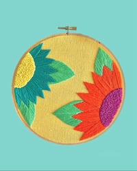 Image 1 of Bold Sunflower Snapshot