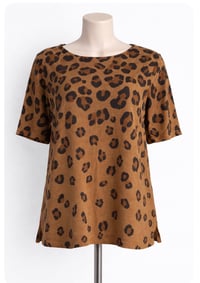 Image 3 of New Medium Isaac Mizrah Top #836*8