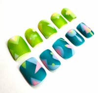 Image 1 of Memphis Press-On Nails Size Large 