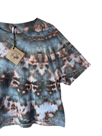 Image 4 of L Crop Tee in Ember Ice Dye