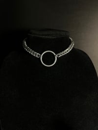 Image 2 of O-Ring Box Chain Choker