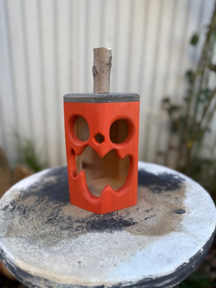 Image of   Orange squiggle Jack o’ lantern