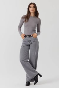 Image 1 of Camiseta Cecilie Gris