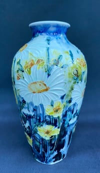 Image 3 of “Summer meadow” vase 