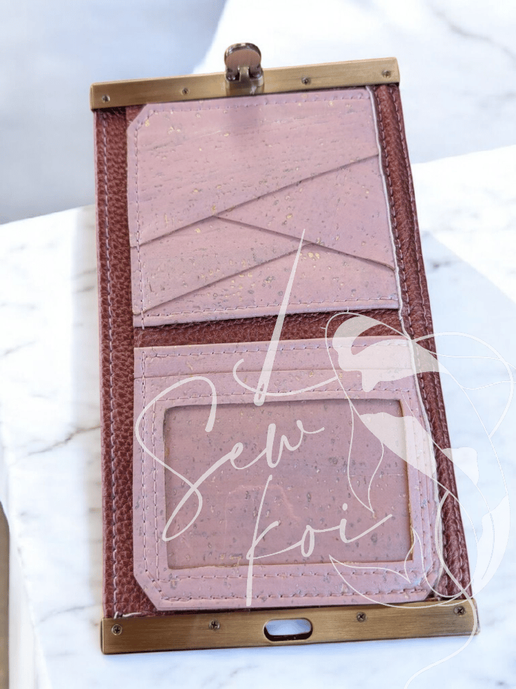 Image of custom wallet - D.R.