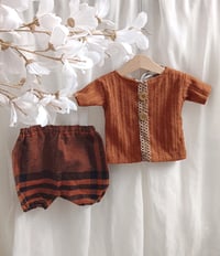 Image 1 of Photoshooting set Neil | 12 months | sitter | boys