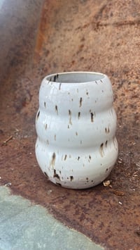 Image 1 of Vase Mellem Fransk Nougat