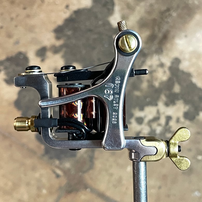 Image of 174/2025 Alumi8 Shader 