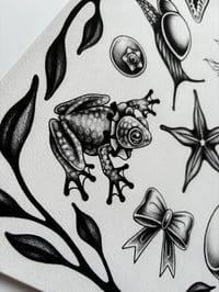 Image 2 of Froggy Flash Sheet (black and grey) 