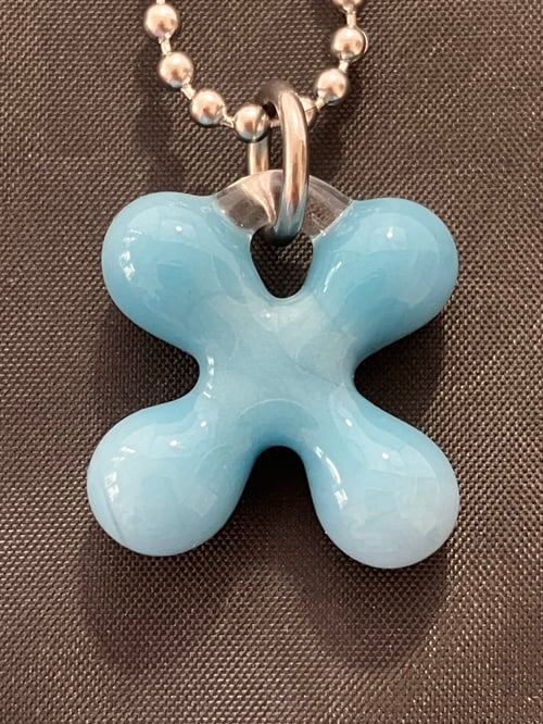 Image of bubblegum blue clover