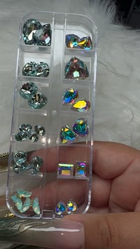 Image 1 of Seafoam/Ab Crystal Box (27pc )
