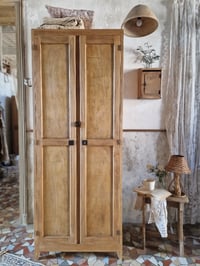 Image 1 of L'armoire parisienne