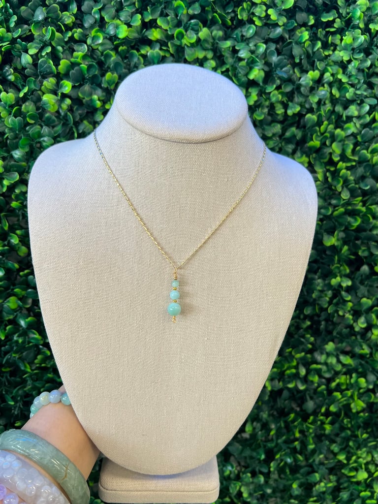 mahina necklace 