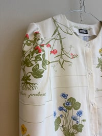 Image 3 of Flower Molly shirt (medium)