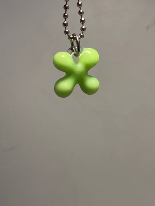 Image of milky green clover 