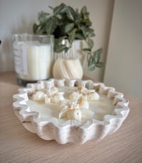 Image 3 of The large Orchid Candle