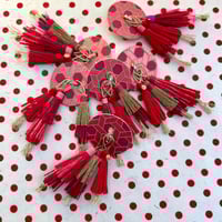 Image 2 of Paper tassels 
