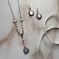 Image 4 of THE ‘MOON SPARROW’ PEARL NECKLACE