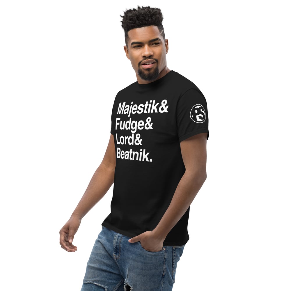 SUPERHERO LINE-UP TEE