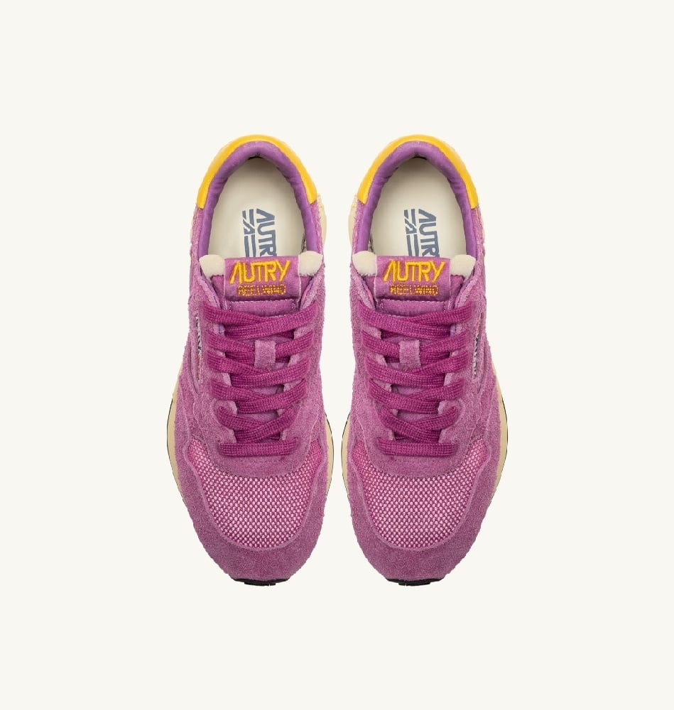 Image of AUTRY REELWIND LOW SNEAKERS IN ROSÈ SORBET AND CALENDULA