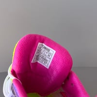 Image 4 of size us7.5 uk5.5 eu39 cm24.5