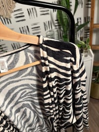 Image 2 of Printed soft robe 