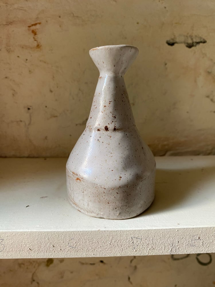 Squat tin glazed bottle with beauty mark Image 4