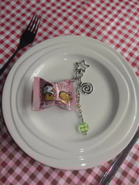 Image 3 of Instant Ramen Keychain