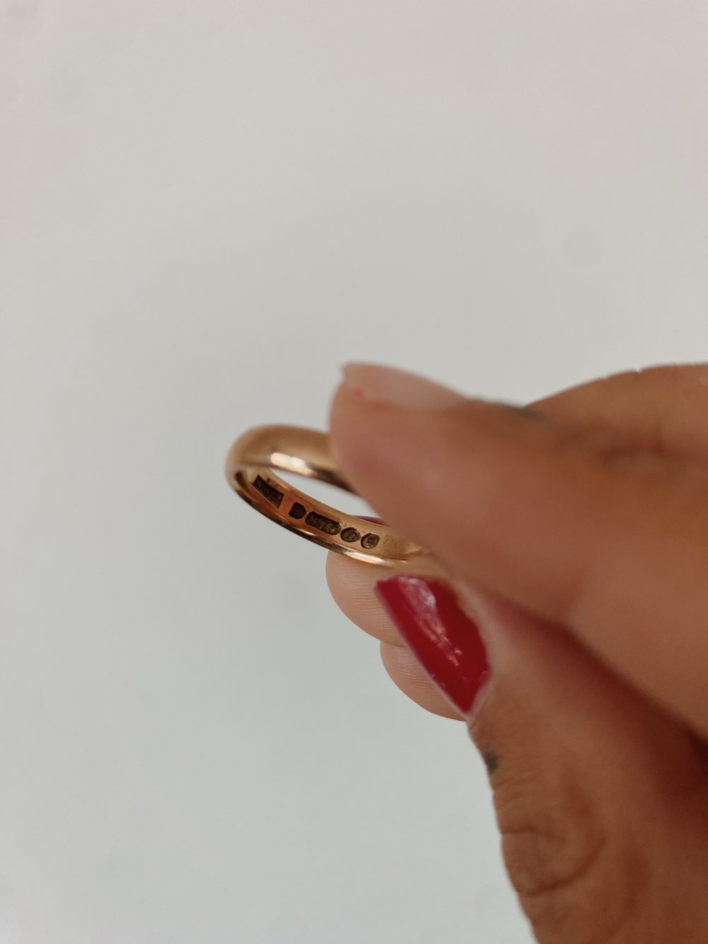 Image of 9ct Vintage Gold Band 
