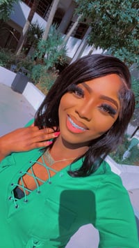 Image 2 of Bob wig straight 