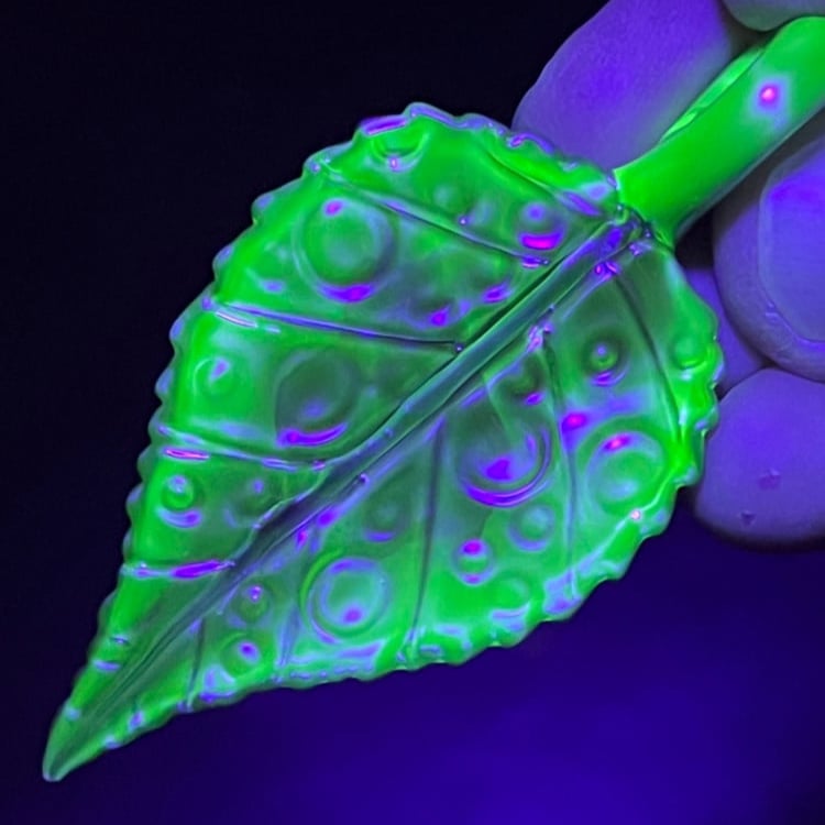 Image of Water Drop Metallic Leaf Pendant