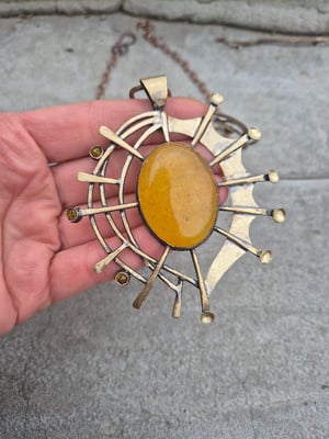 Yellow stone necklace 