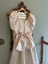 Image 12 of 1980s English Rose