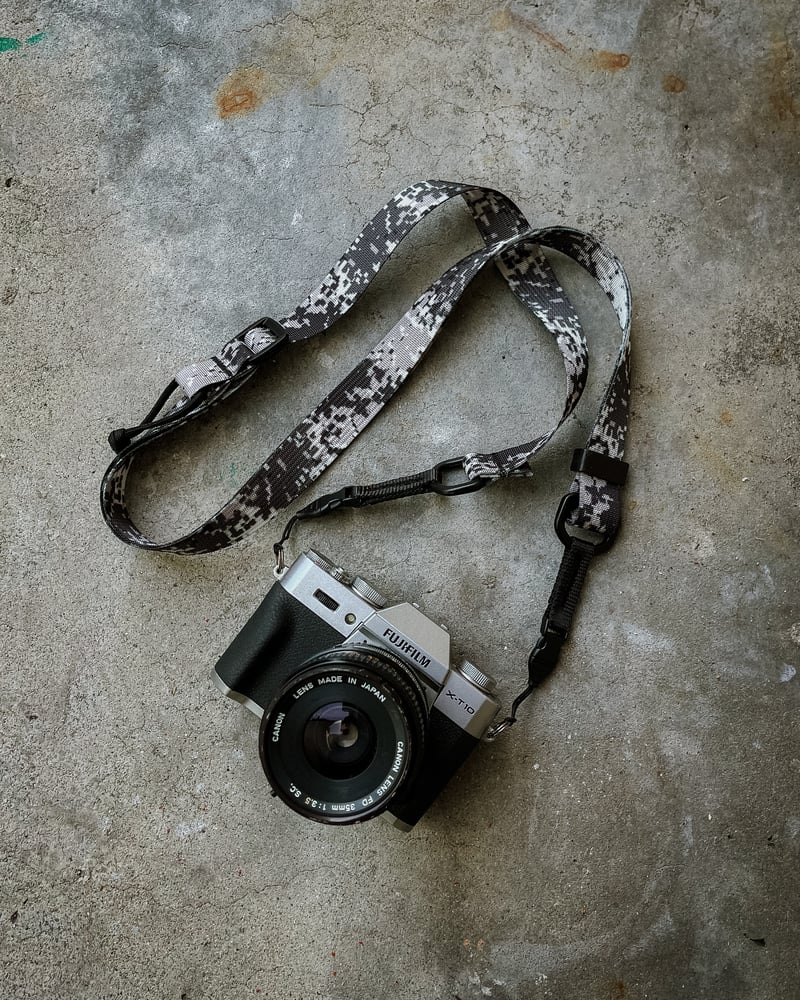 Image of Minimalist Strap With Optech QD Links