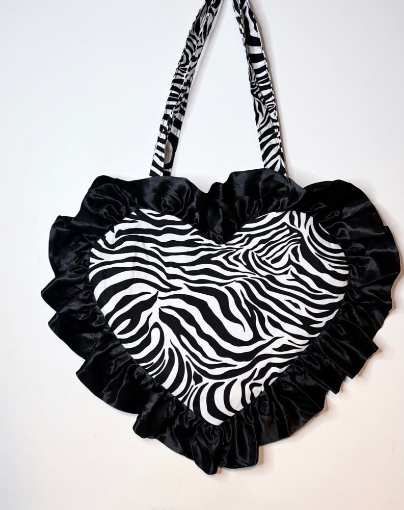 Image of Zebra Dream Heart Ruffle Bag