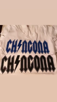 Chingona V neck 