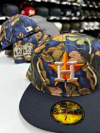 Image 3 of New Era 59Fifty “Leaves” 🍁 by New Era