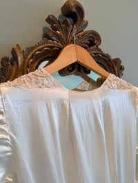 Image 6 of 1940s Satin Art Deco