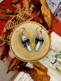 Image 2 of Kolczyki czernidłak kołpakowaty