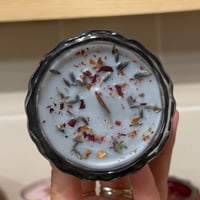 Image 2 of cedarwood apple scented candle