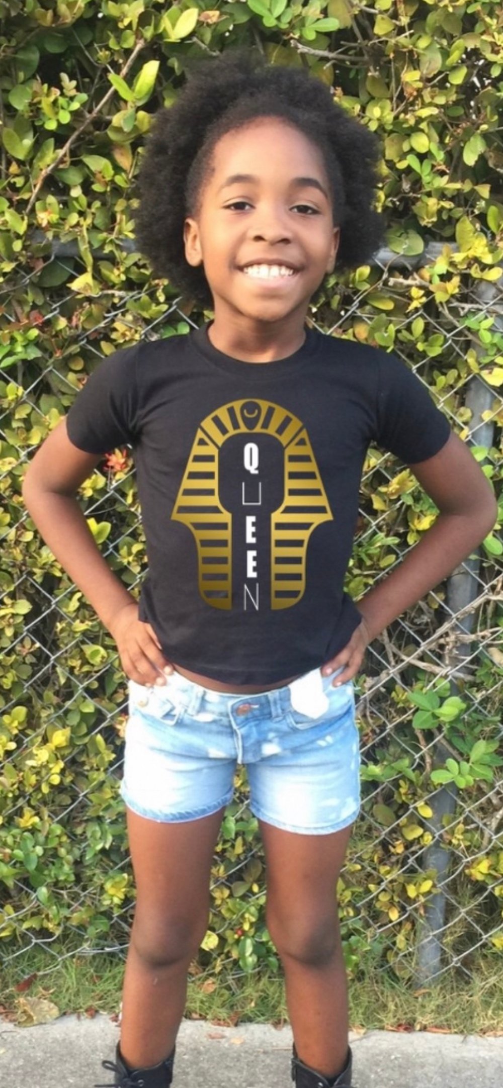 Image of I AM QUEEN