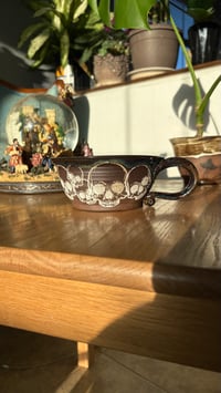 Image 3 of Skull mug 01