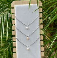 Image 4 of Dewdrop Pearl Necklace