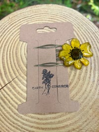 Image 2 of Black Eyed Susan Hair Comb 